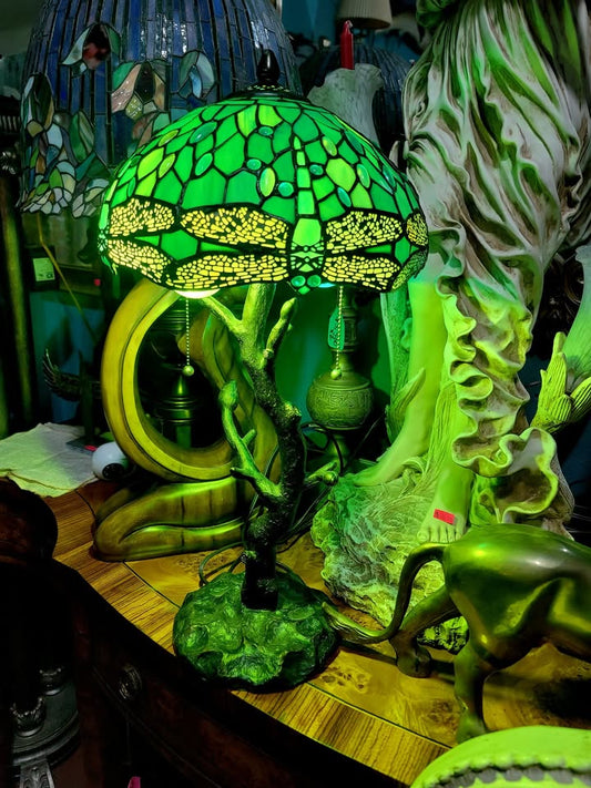 🌟✨Tiffany Lamp with Red Stained Glass and Dragonfly Decoration🏡💡