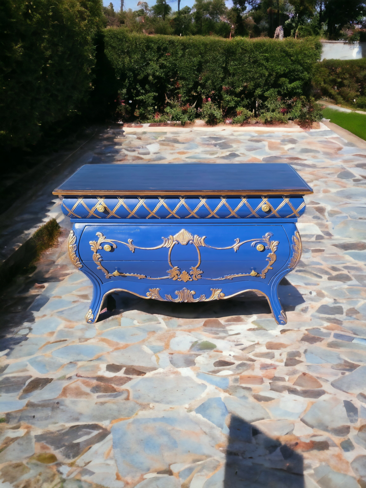 💫🇮🇹 Italian Provincial Bombe in Ultramarine Blue and Gold Tones 🇮🇹💫