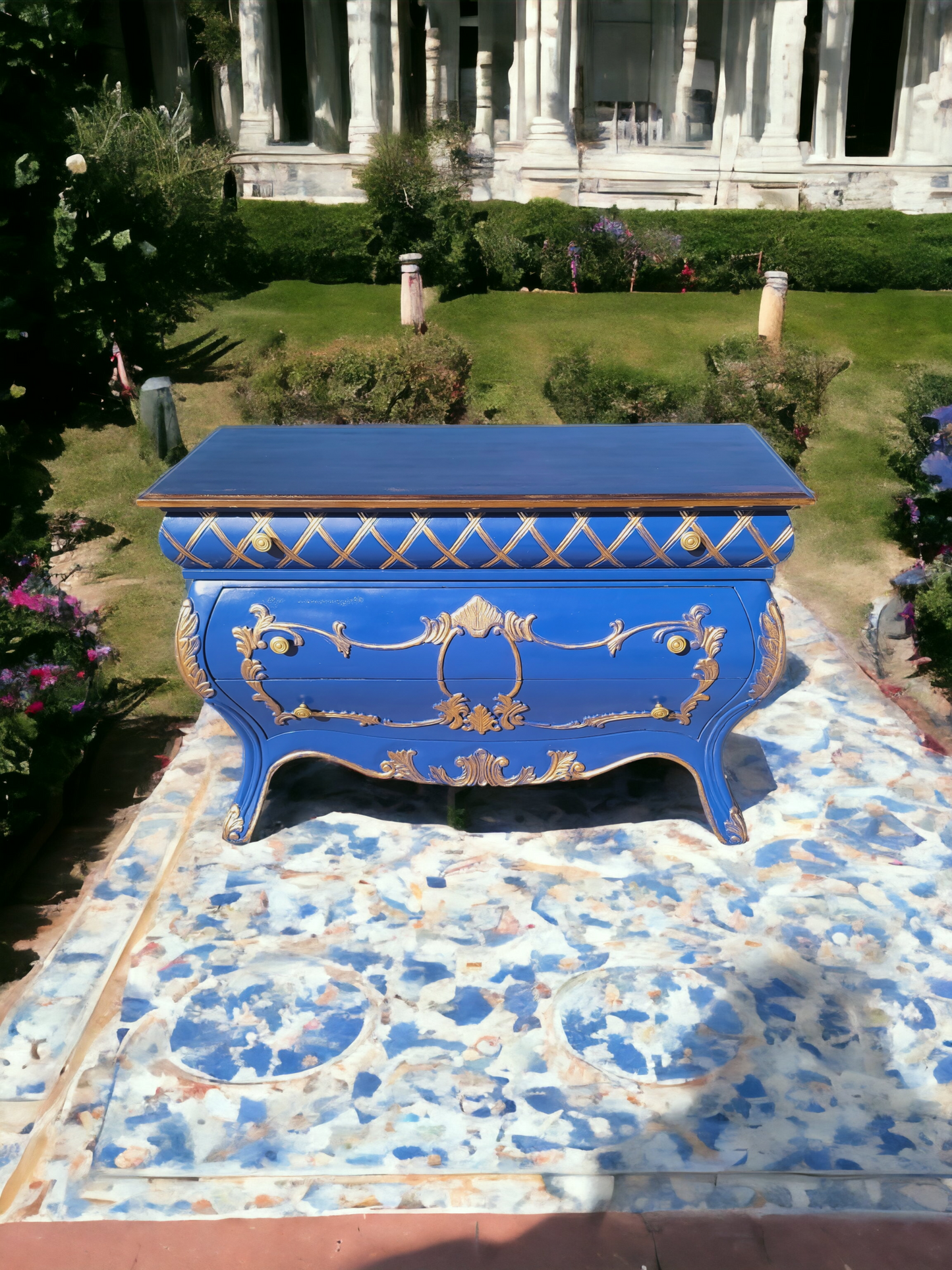 💫🇮🇹 Italian Provincial Bombe in Ultramarine Blue and Gold Tones 🇮🇹💫