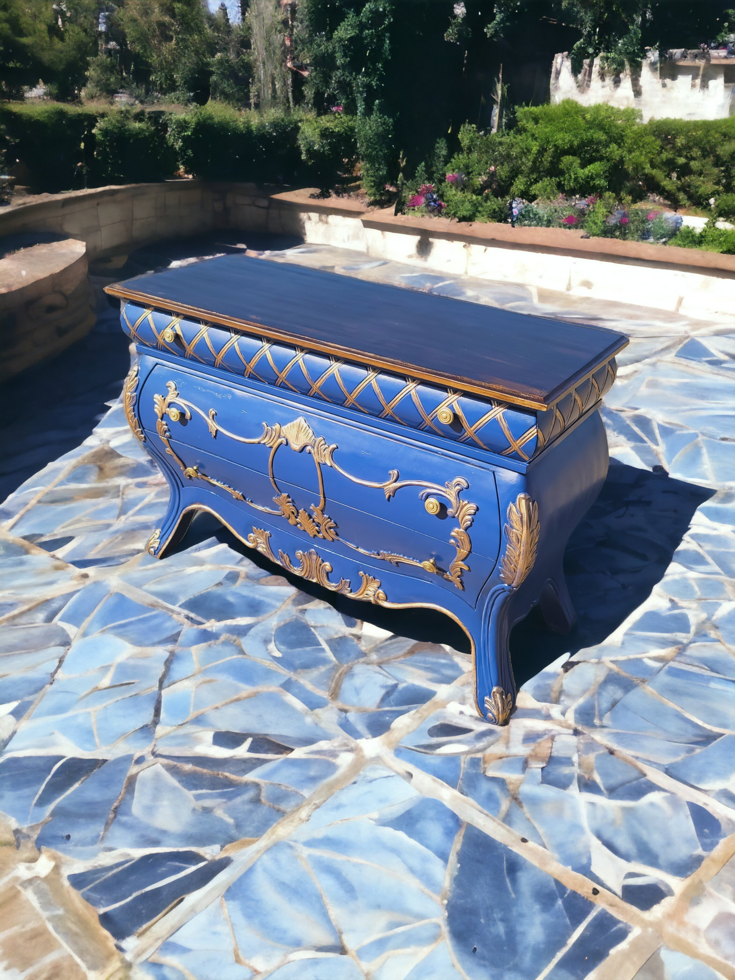 💫🇮🇹 Italian Provincial Bombe in Ultramarine Blue and Gold Tones 🇮🇹💫