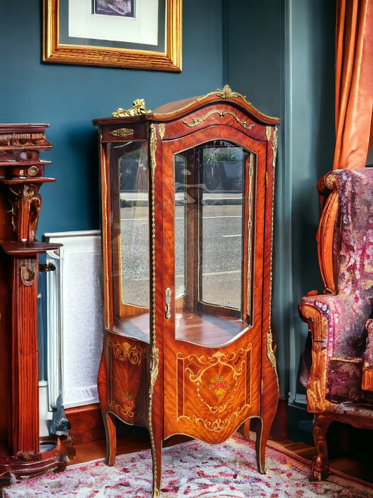 🏰🇫🇷 French Style Display Case - Exclusive at Rosarito Antiques 🇫🇷🏰