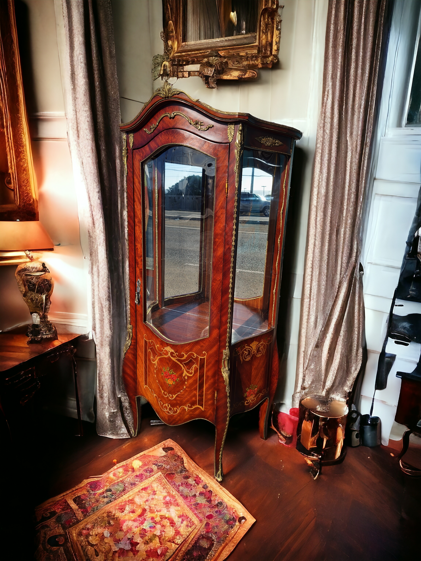 🏰🇫🇷 French Style Display Case - Exclusive at Rosarito Antiques 🇫🇷🏰