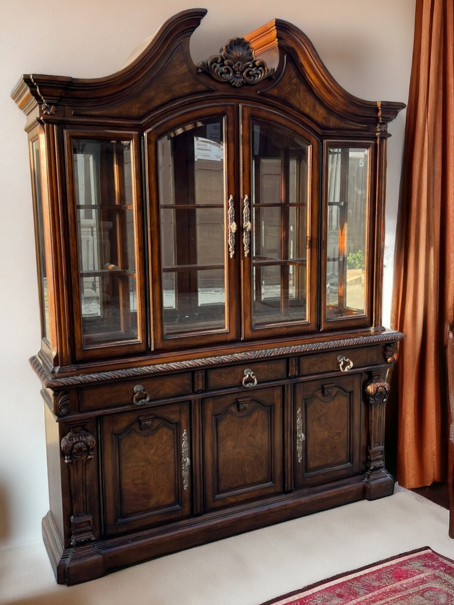 🌟 Vitrina Casa Mollino de Ashley Furniture 🌟
