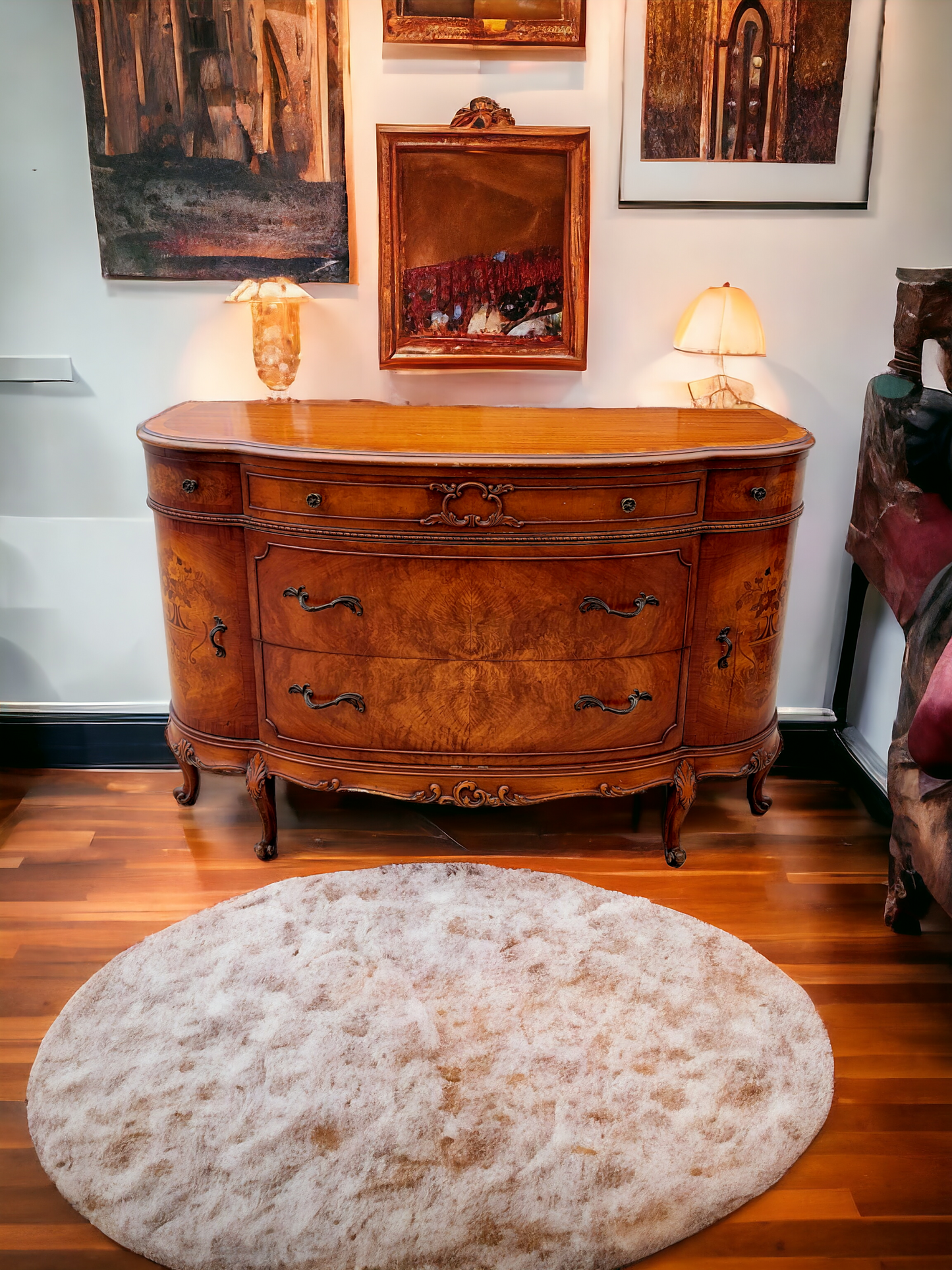 🌟 Gabinete Bufetero Antiguo de Madera Finamente Tallada - Exclusivo en Rosarito Antiques 🌟