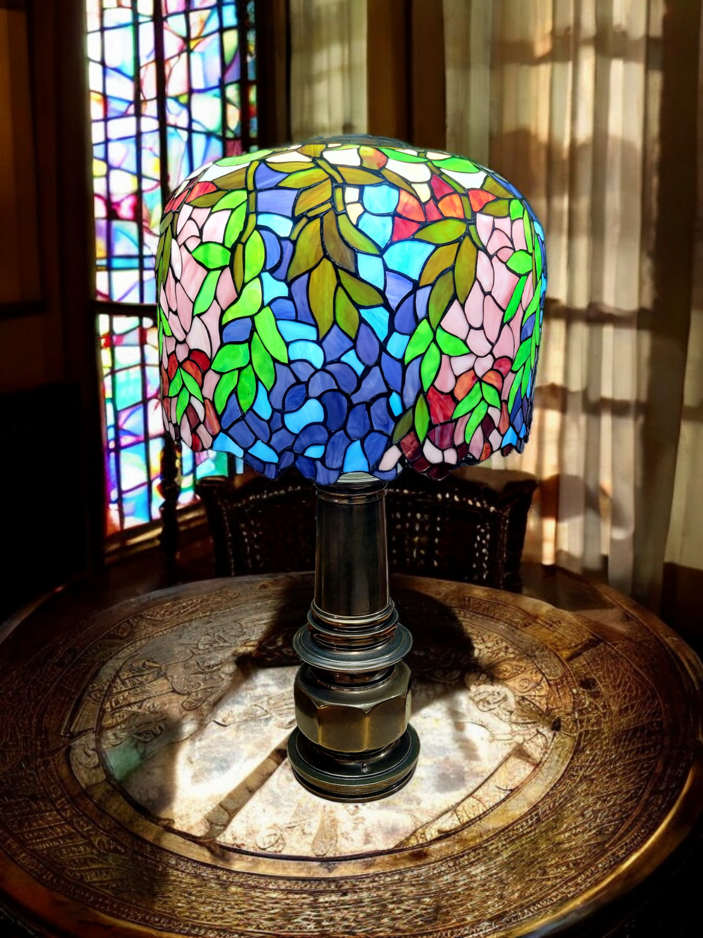 🌟Tiffany Wisteria Lamp with Elegant Bronze Vase and Opal Glass🌟