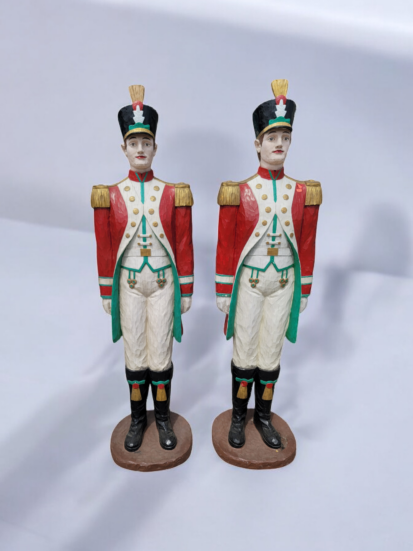 🎄❄️🎅 Majestuosa Pareja de Soldados Nutcracker en Rosarito Antiques🎄❄️🎅