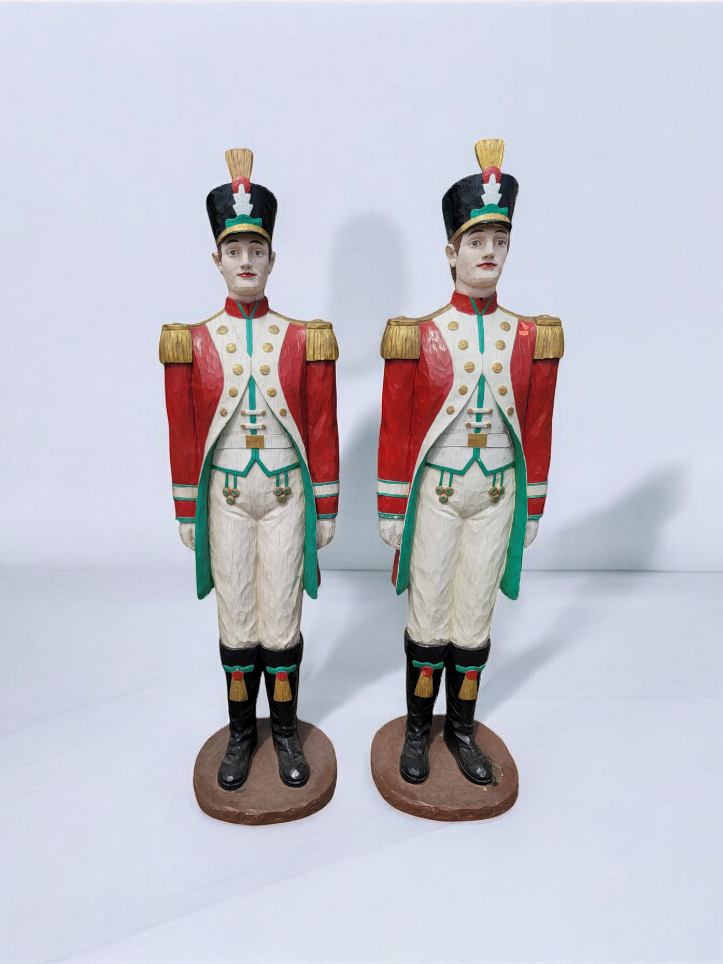 🎄❄️🎅 Majestuosa Pareja de Soldados Nutcracker en Rosarito Antiques🎄❄️🎅