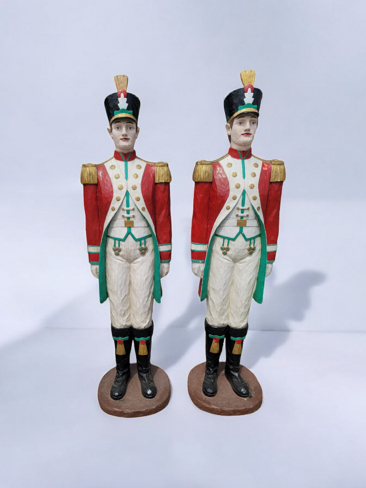 🎄❄️🎅 Majestuosa Pareja de Soldados Nutcracker en Rosarito Antiques🎄❄️🎅