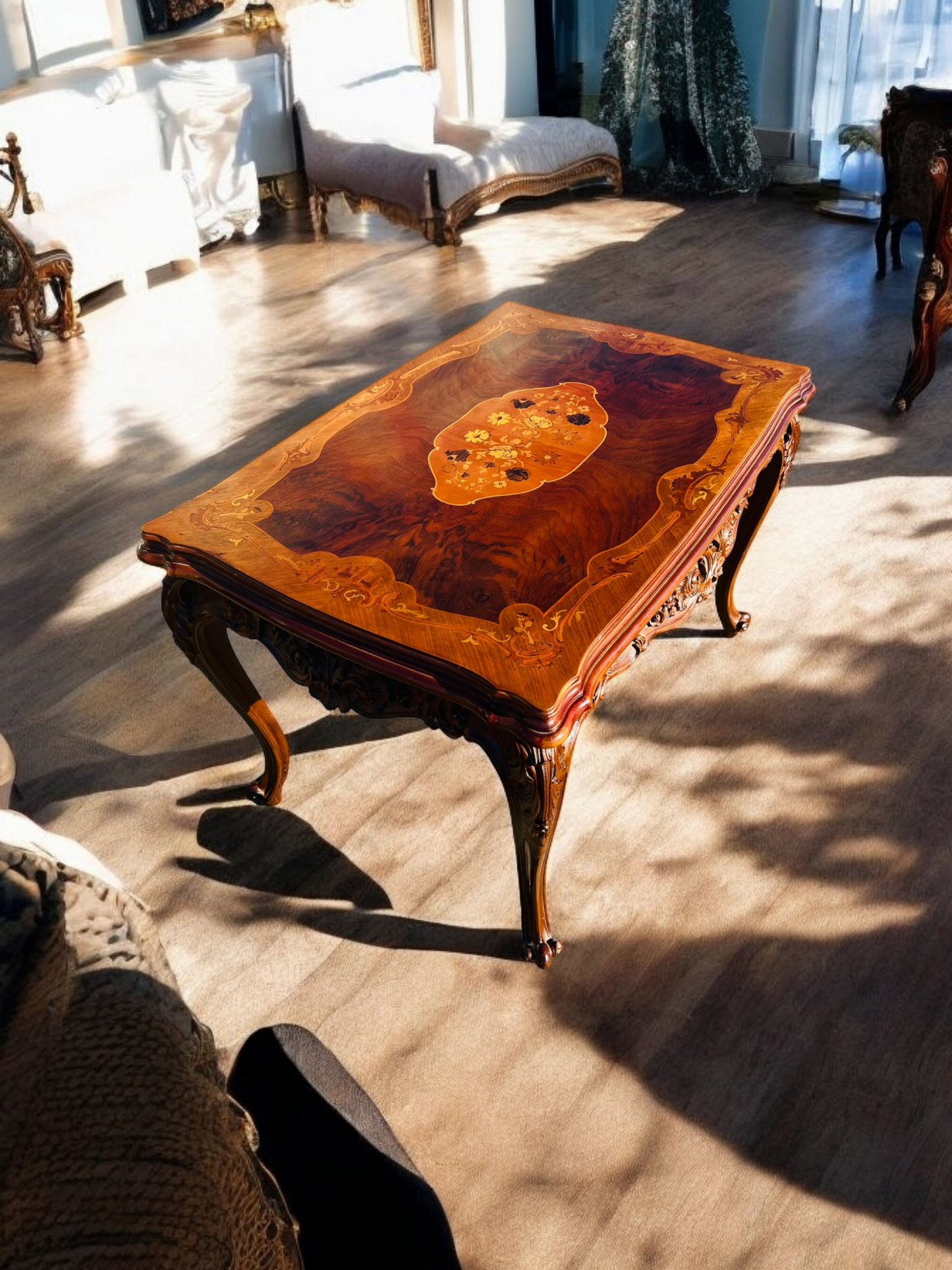 🌟 Antique Table With Inlaid Wood ✨
