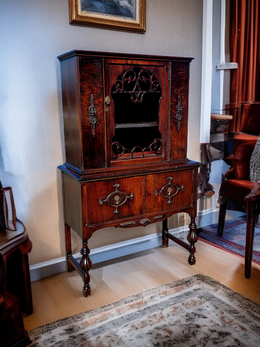 📜🏛️ 📜Vitrina Antigua de Madera De Caoba – Elegancia Centenaria📜🏛️ 📜