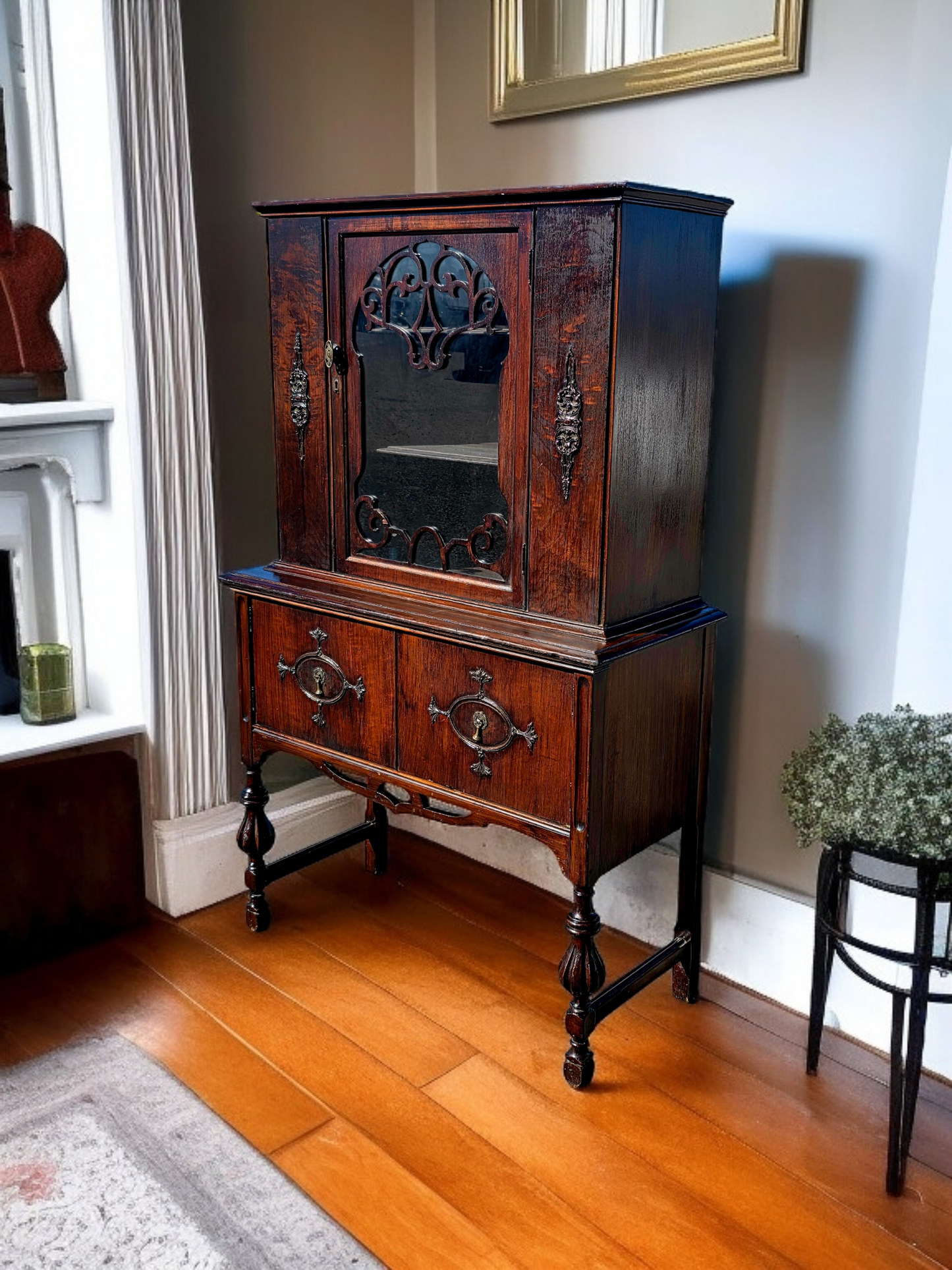 📜🏛️ 📜Vitrina Antigua de Madera De Caoba – Elegancia Centenaria📜🏛️ 📜