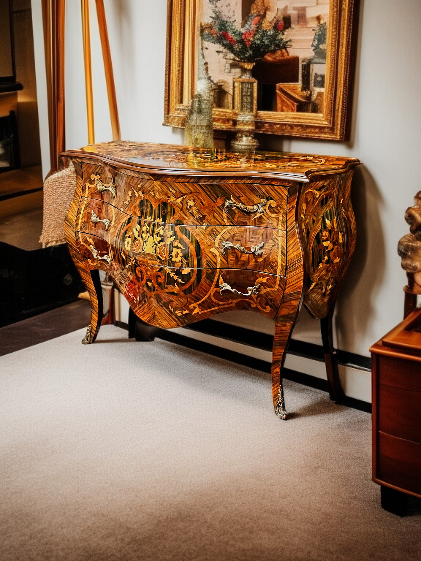 ⚜️Bombé francés con marquetería e incrustaciones en bronce dorado 🇫🇷