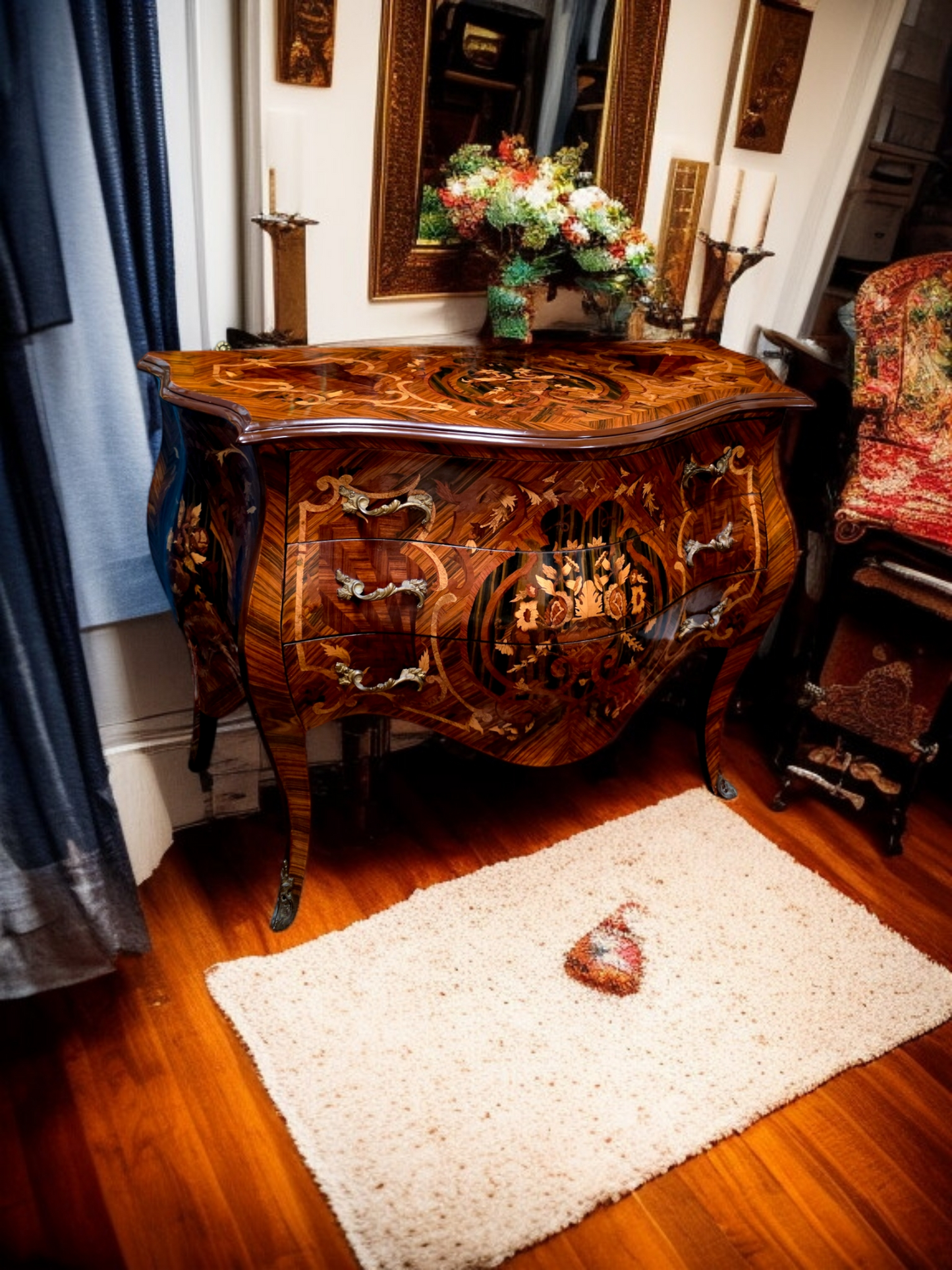 ⚜️Bombé francés con marquetería e incrustaciones en bronce dorado 🇫🇷