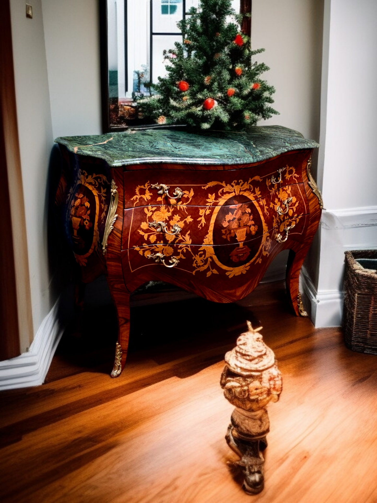 🇫🇷✨Bombe Francés con Marquetería, Bronce Dorado y Mármol Verde Pecho Paloma 🎩🌿