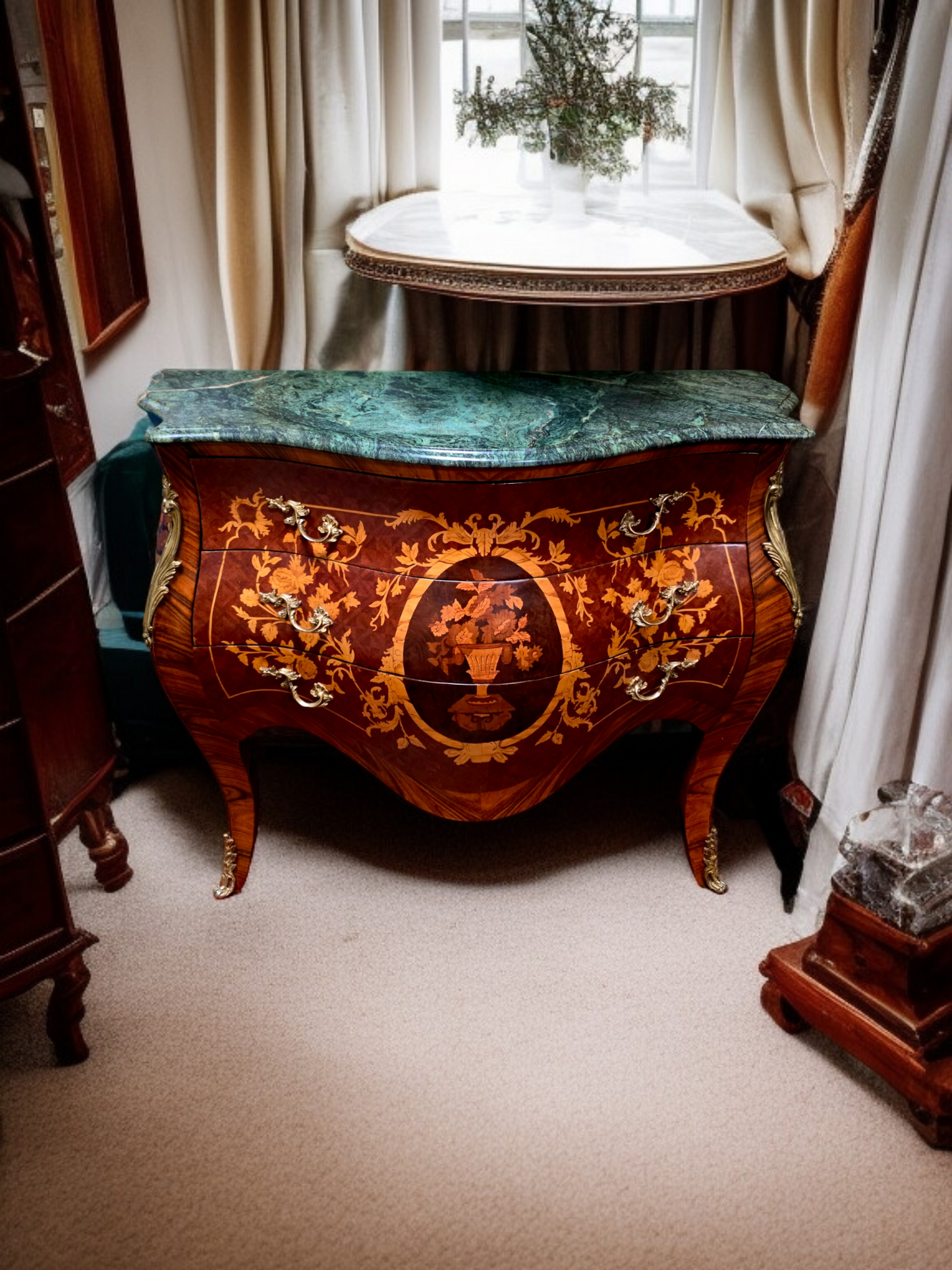 🇫🇷✨Bombe Francés con Marquetería, Bronce Dorado y Mármol Verde Pecho Paloma 🎩🌿