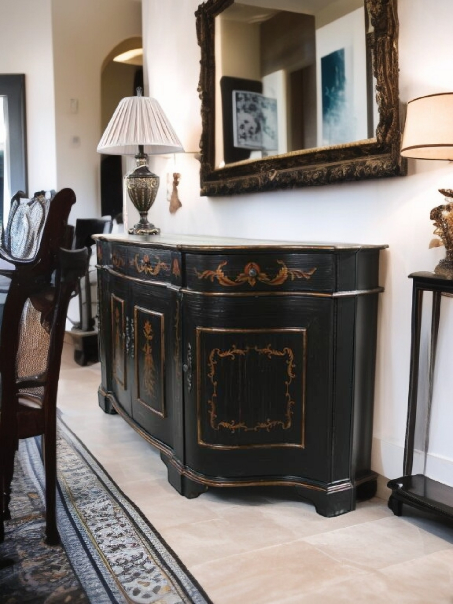 🌿Bufetero Clásico con Ave Fénix – Obra Maestra de Ultimate Accents🌿