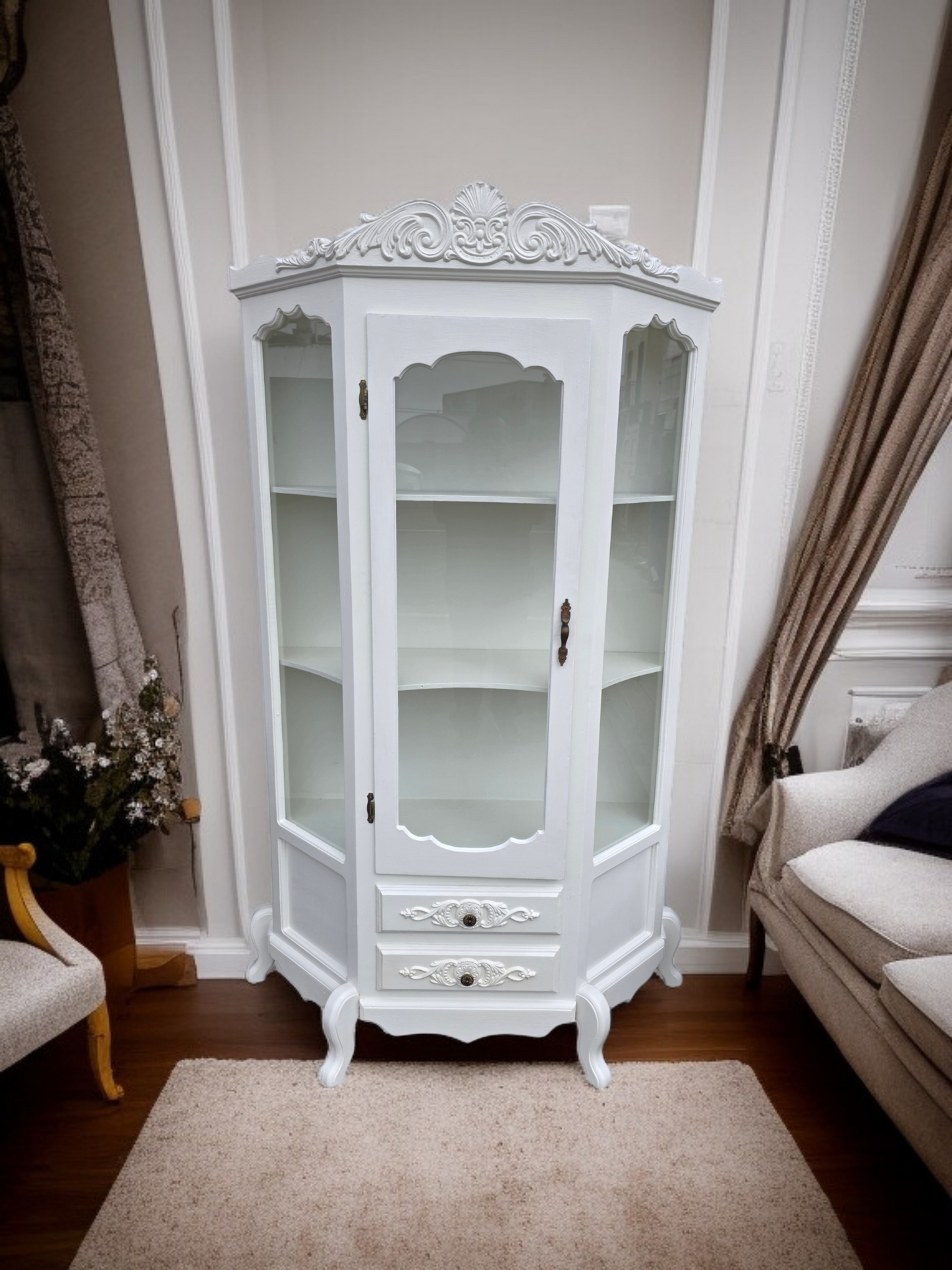 🏰 Vitrina De Madera - Blanco Perla Con Ornamentacion Clasica🏰