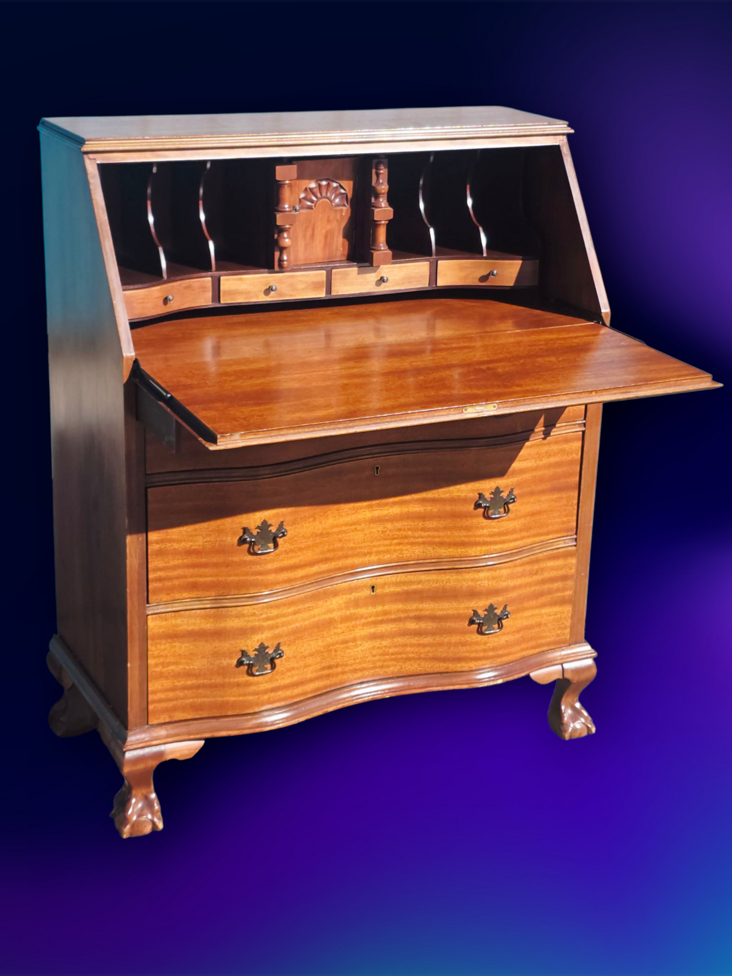 ✒️ Antique Secretary Desk in Tiger Maple Wood – Federal Elegance with Claw and Ball Feet 🪶