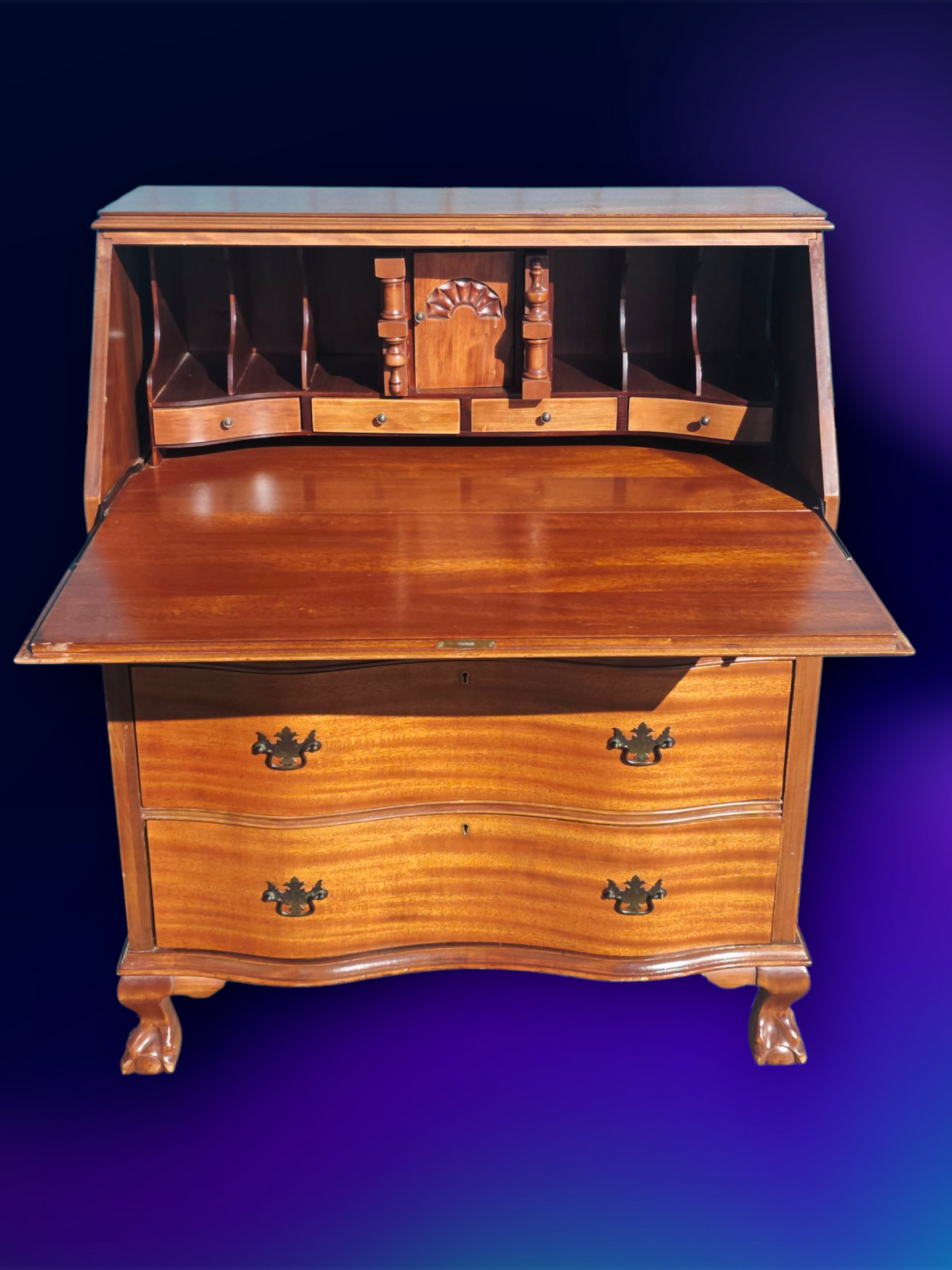 ✒️ Antique Secretary Desk in Tiger Maple Wood – Federal Elegance with Claw and Ball Feet 🪶