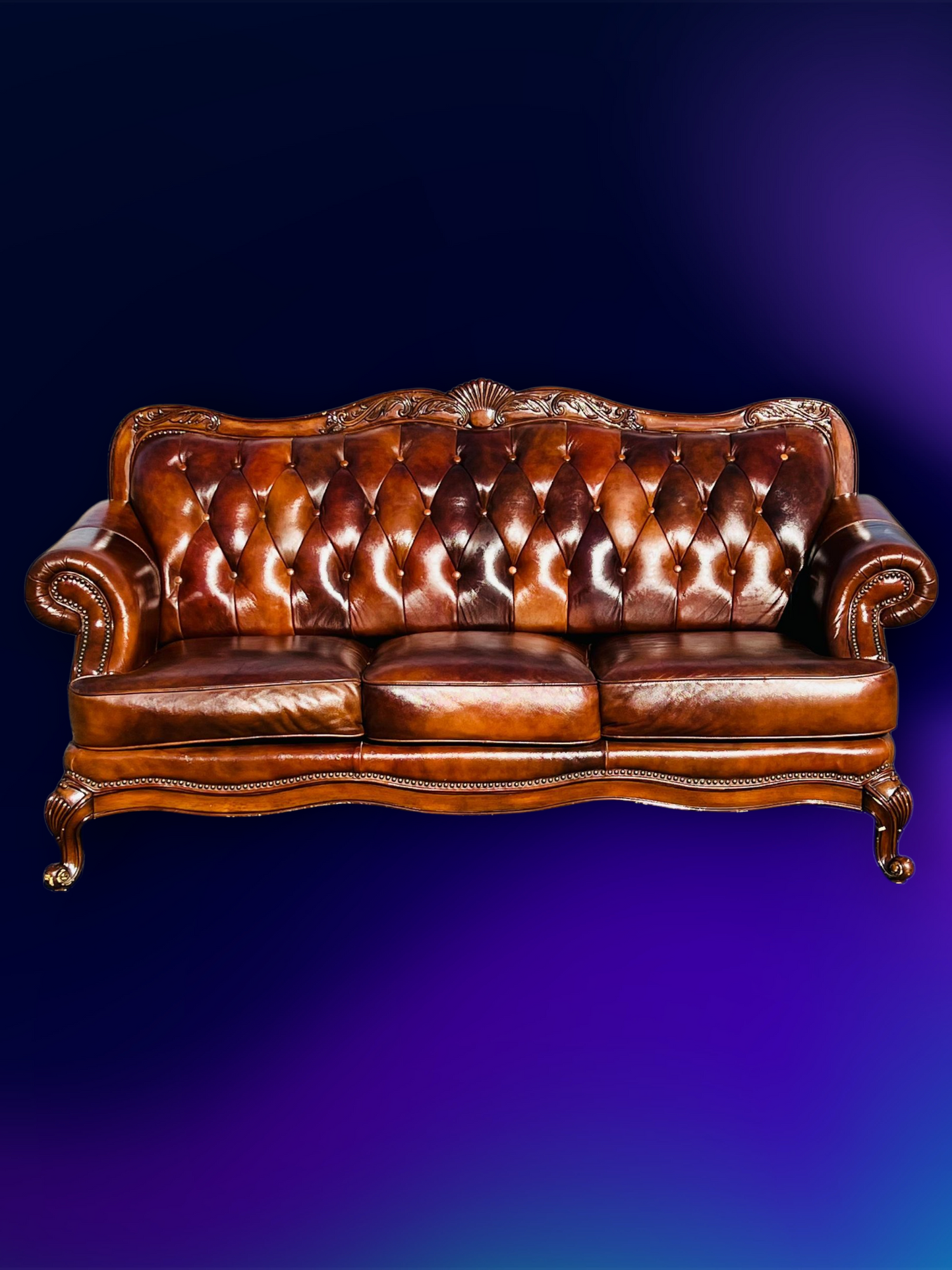 🛋️ Juego de Sala Clasico — Cuero Marron con Tallado Ornamental (2 piezas)