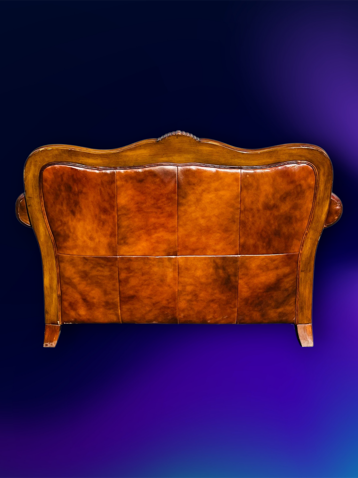 🛋️ Juego de Sala Clasico — Cuero Marron con Tallado Ornamental (2 piezas)