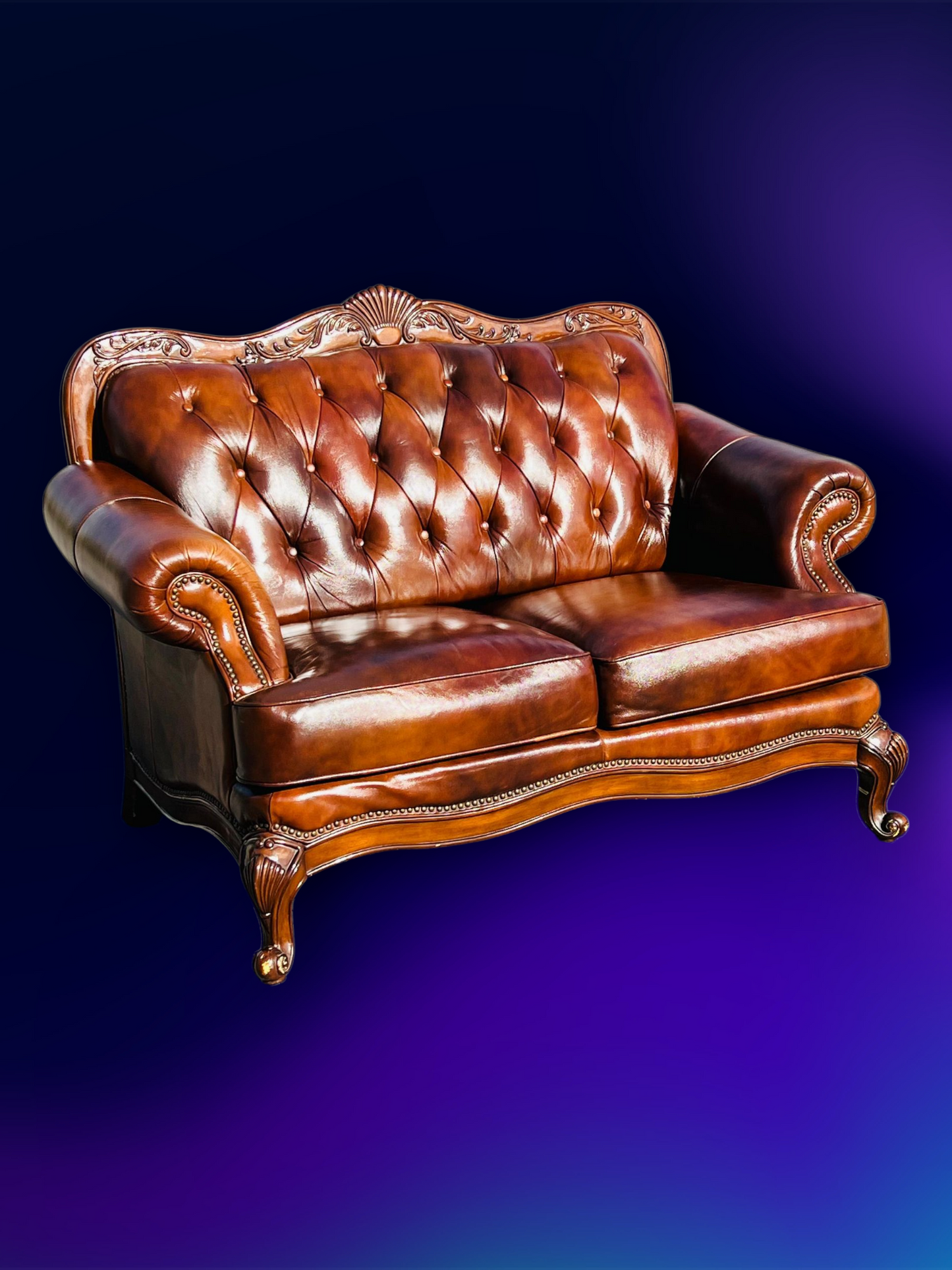 🛋️ Juego de Sala Clasico — Cuero Marron con Tallado Ornamental (2 piezas)