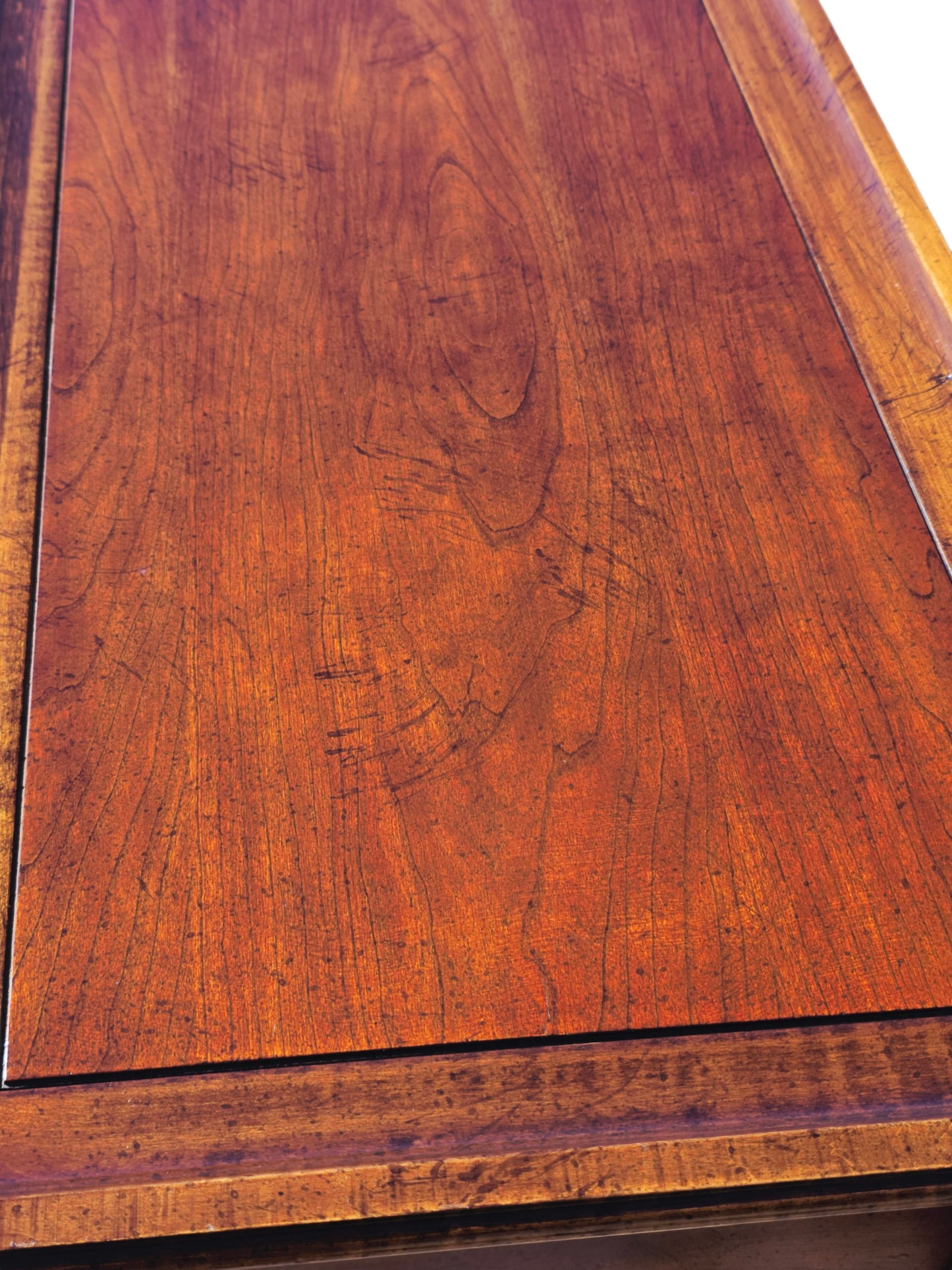 🌿✨Classic Carved Wood Credenza – Timeless Elegance for Spaces with Soul ✨🌿