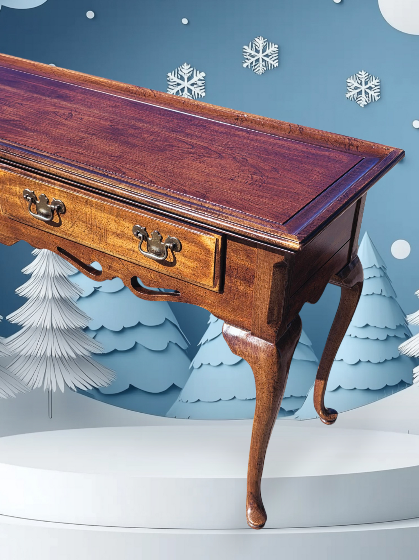 🌿✨Classic Carved Wood Credenza – Timeless Elegance for Spaces with Soul ✨🌿