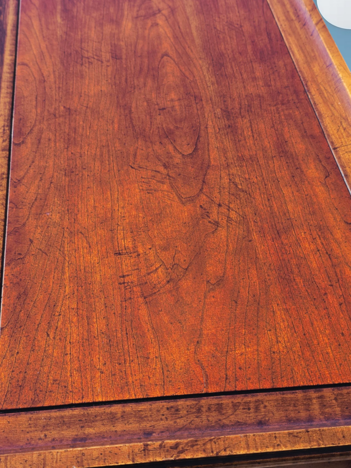 🌿✨Classic Carved Wood Credenza – Timeless Elegance for Spaces with Soul ✨🌿