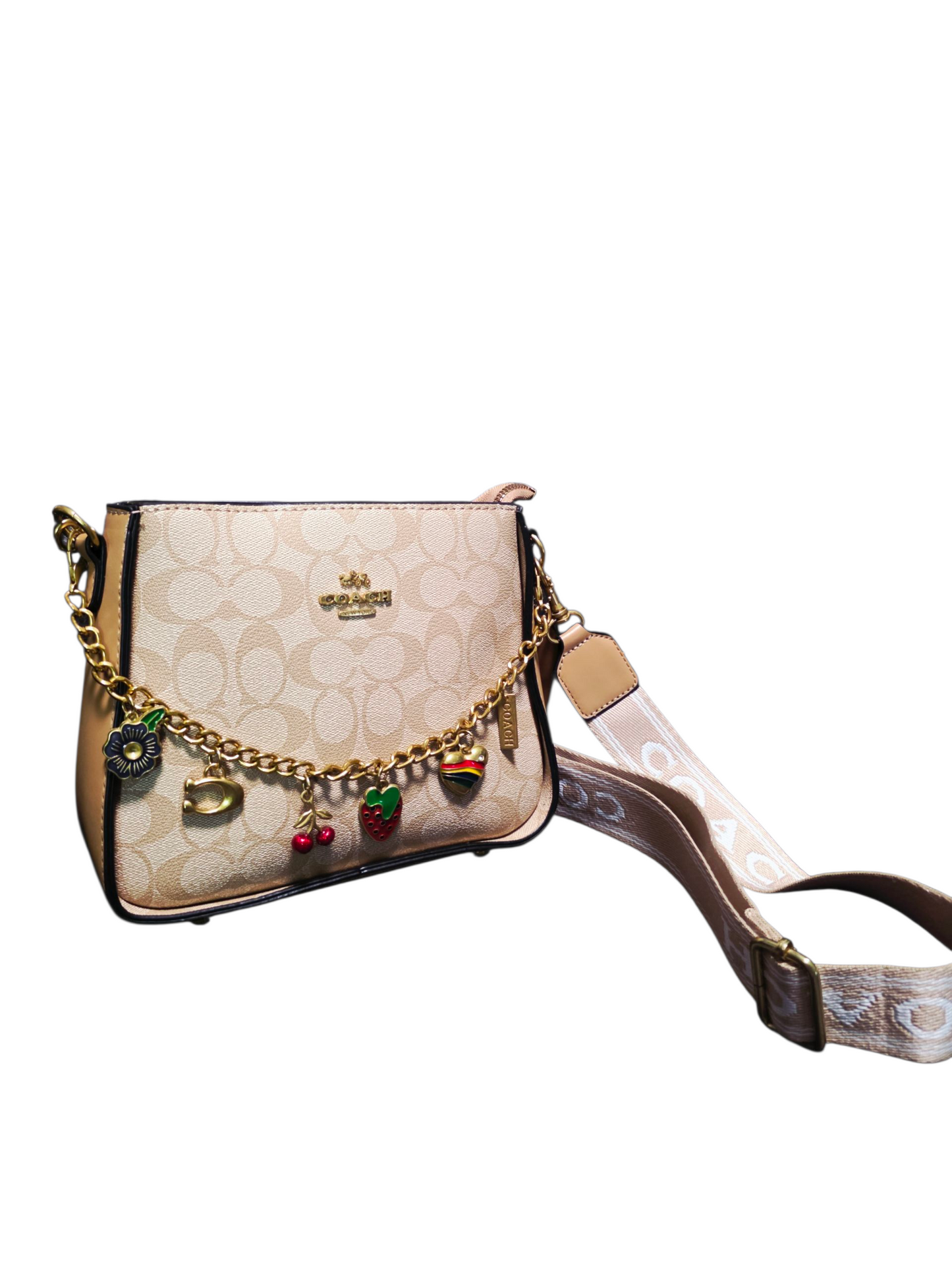 🍓👜 Coach New York Women's Bag – Timeless Charm and Feminine Distinction ✨🌸