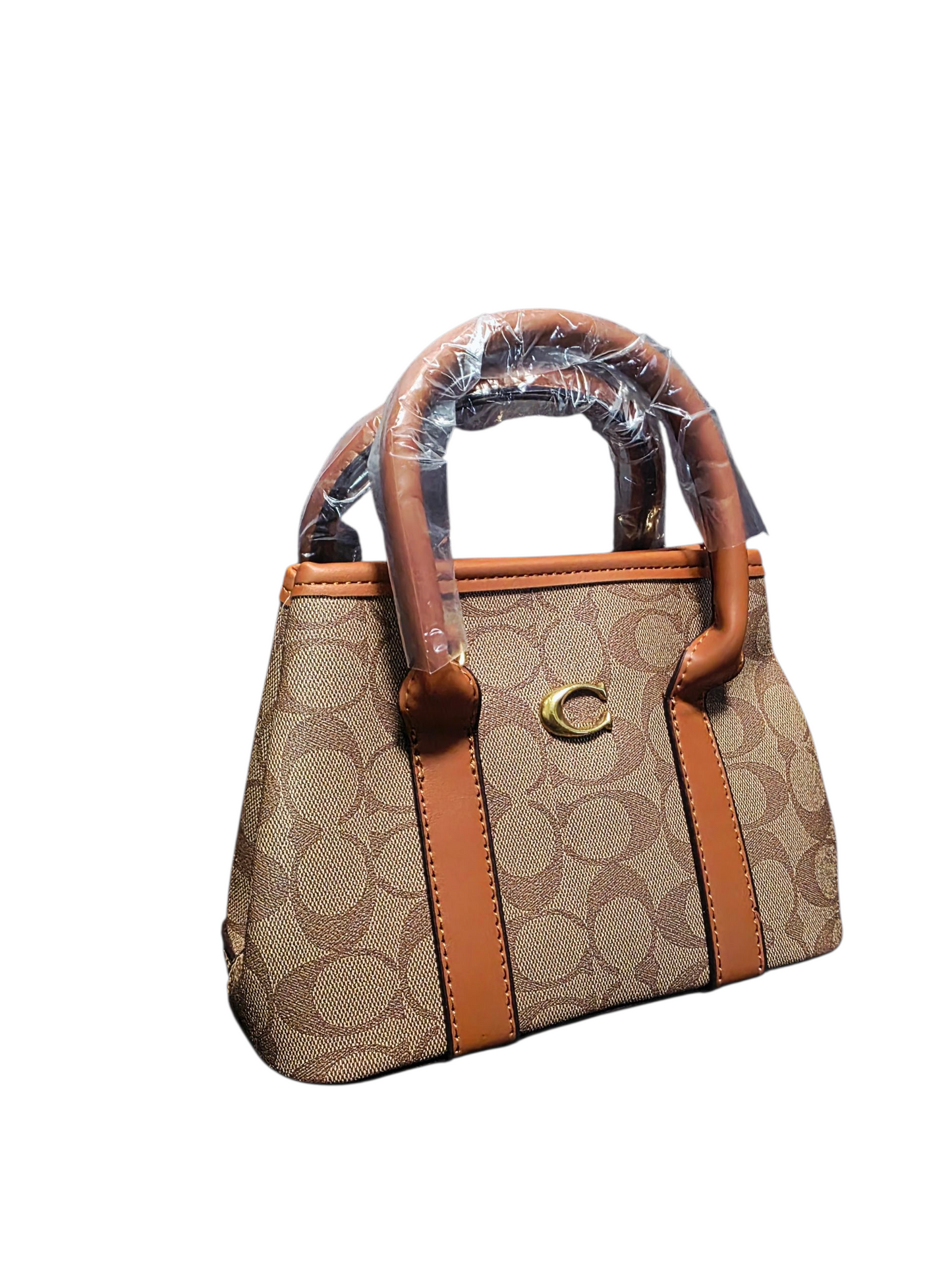 🕊️👜 Coach Beige Handbag for Women – Timeless Elegance and Sophisticated Character ✨🌸