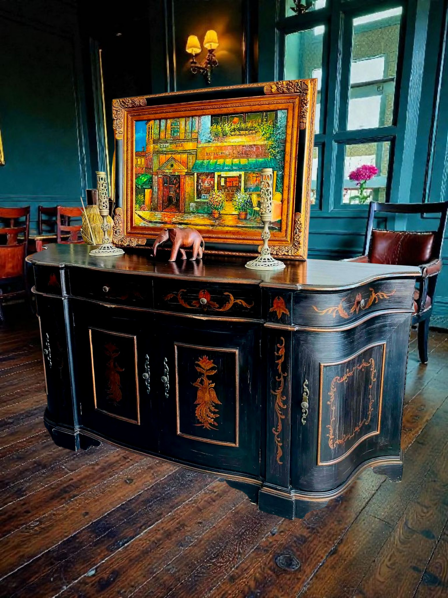 🌿Bufetero Clásico con Ave Fénix – Obra Maestra de Ultimate Accents🌿