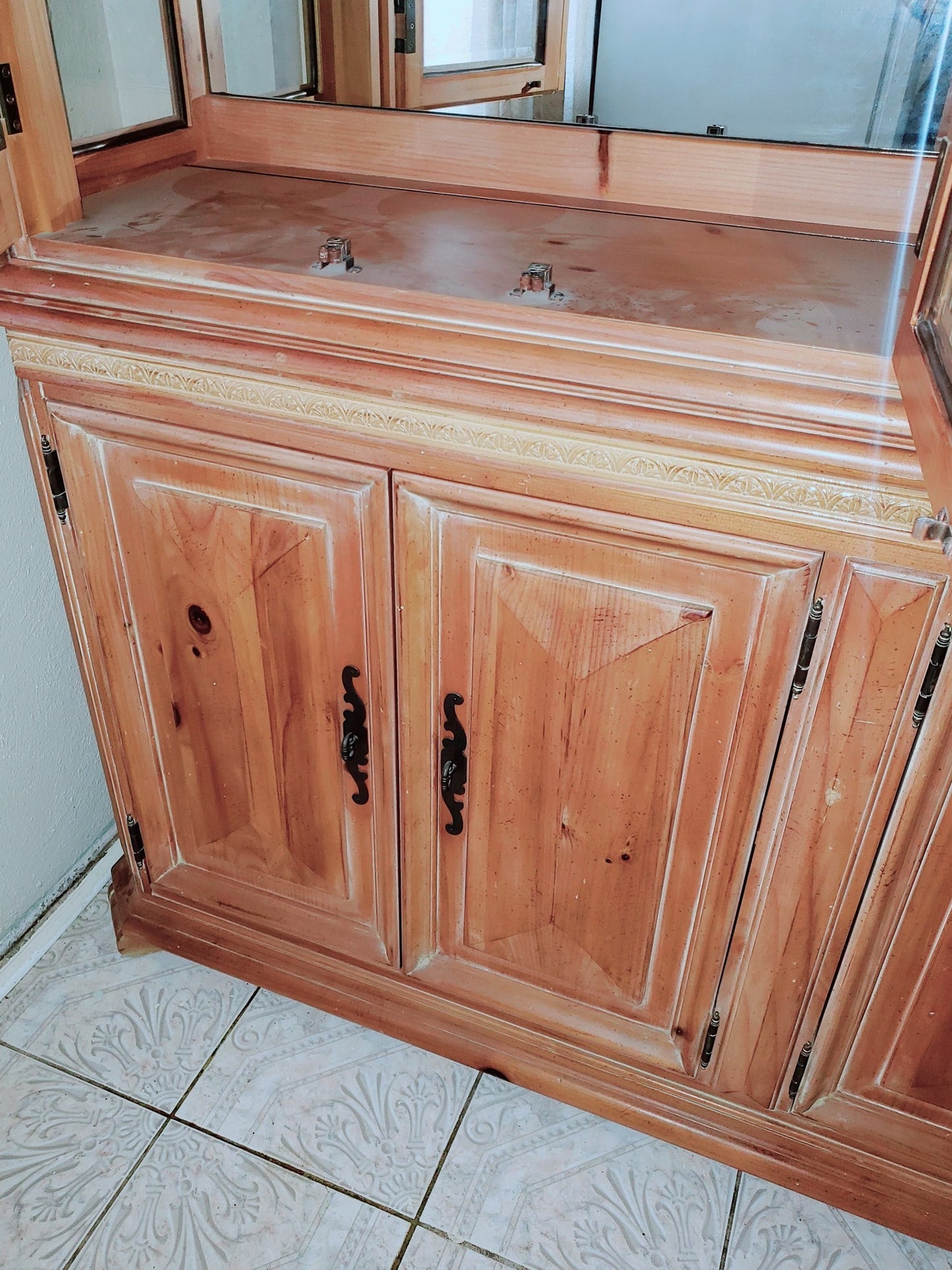 🏡🗝️Vitrina Rústica Thomasville🗝️🏡