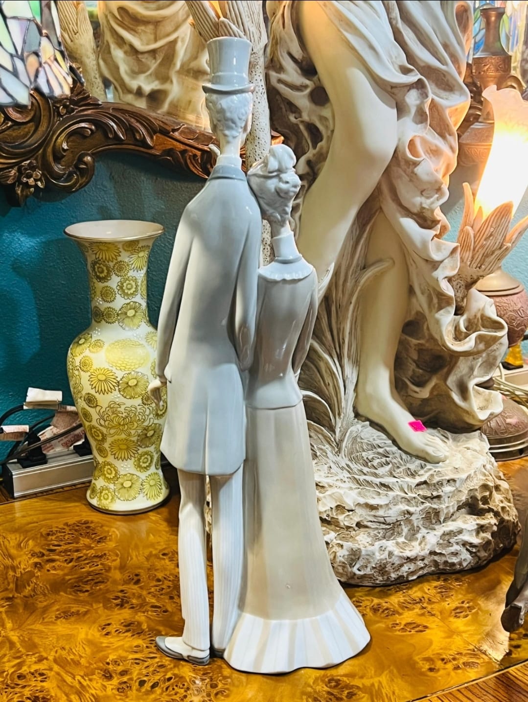 🌟 Escultura de Porcelana Fina Lladro 1033 - Vejez, año de emision 1969🕊️✨