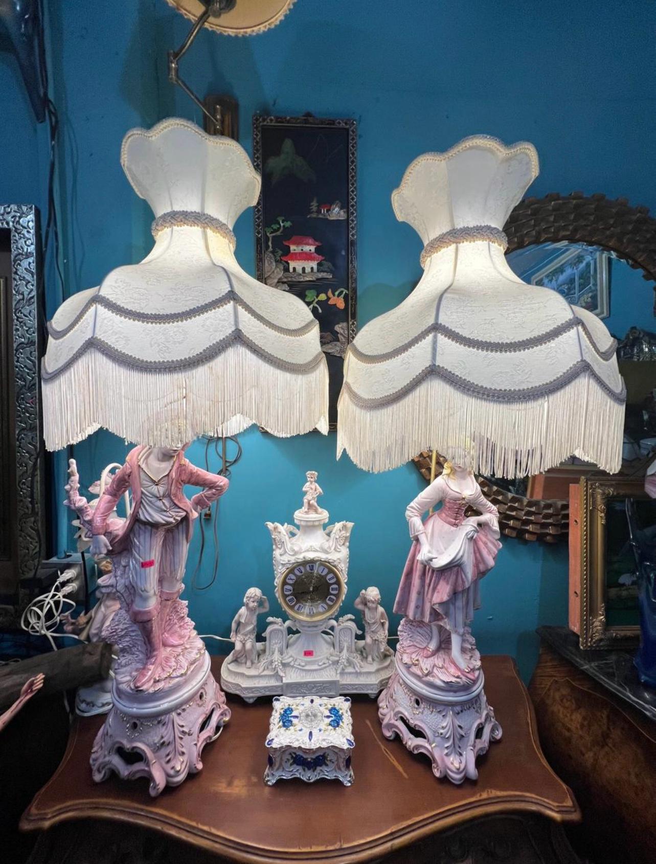 ✨CAPODIMONTE PORCELAIN LAMPS!✨