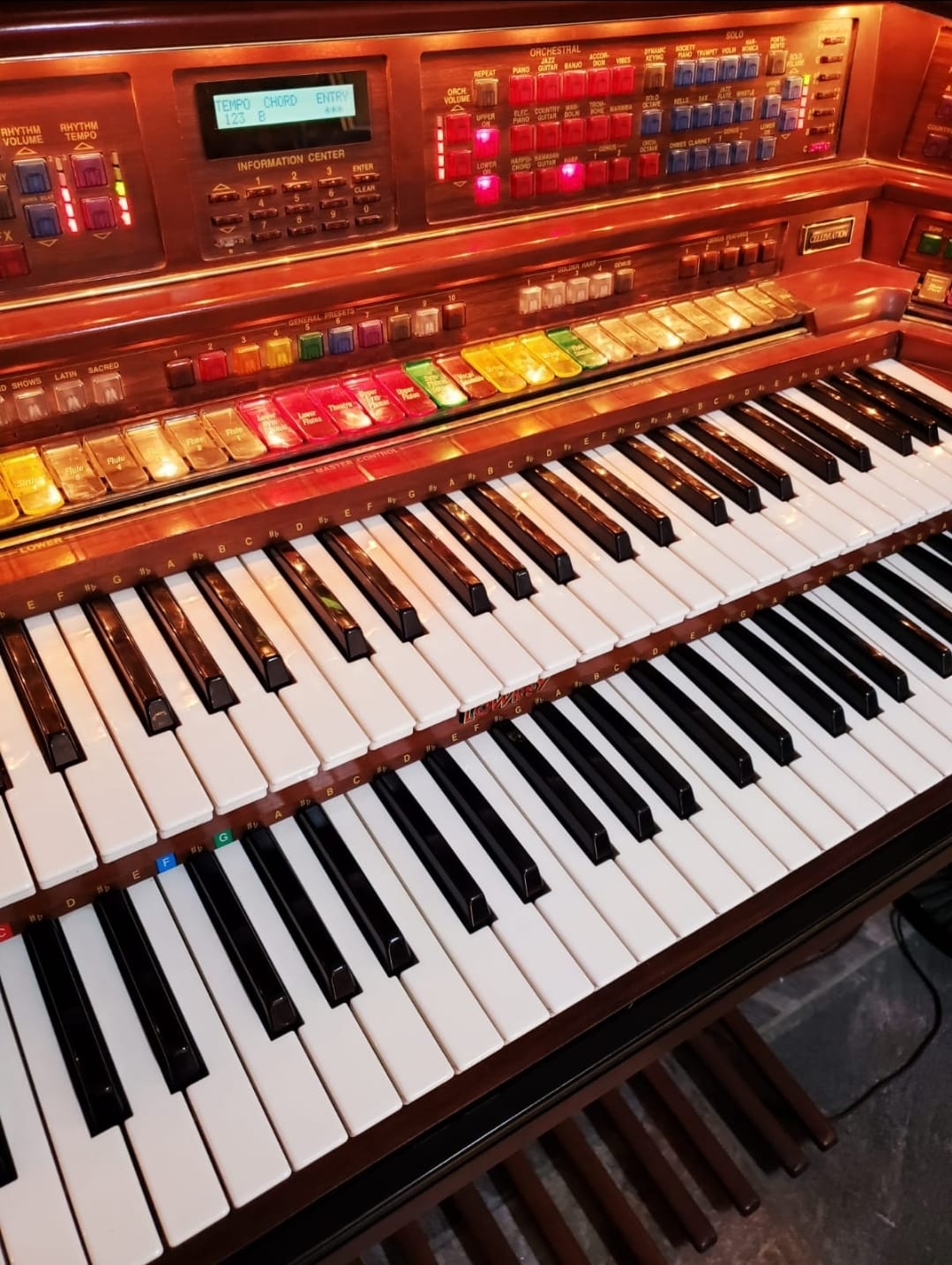 🎹Lowrey Organ Royale – Elegancia Musical Atemporal🎹
