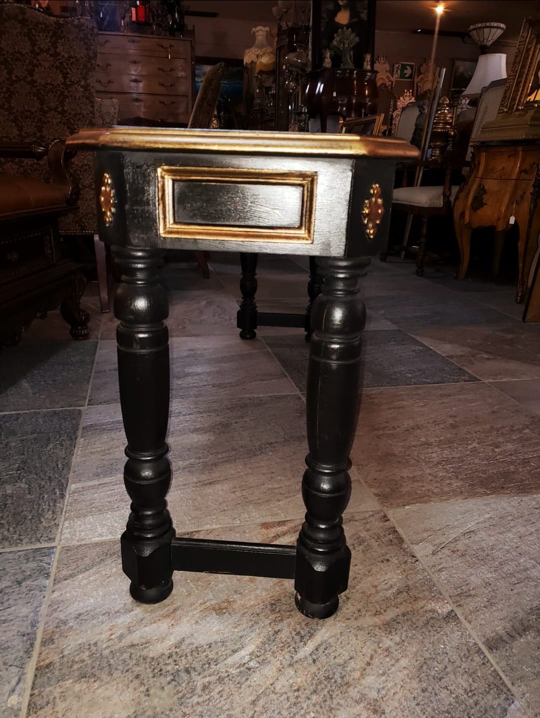 🍀🖤Credenza de madera en tonos color negro y oro antiguo🖤🍀