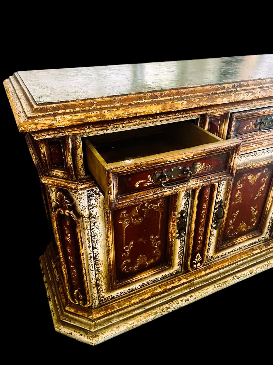 🌟Universal Furniture Walnut Buffet🌟 