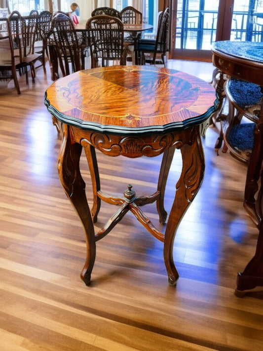 🌟 Antique Table With Inlaid Wood ✨