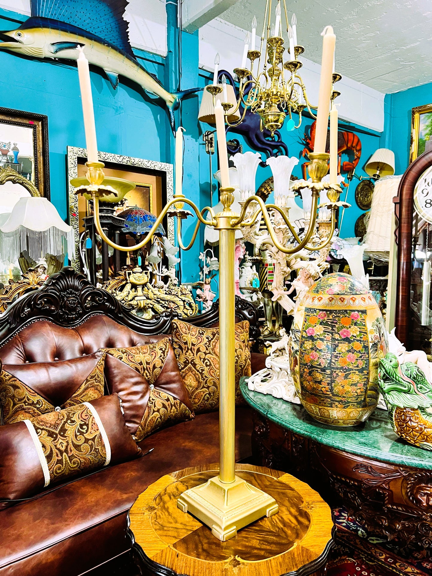 🕯️🔥¡Candelabros de Metal Dorado para 5 Velas! Elegancia y Estilo Exclusivo🔥🕯️