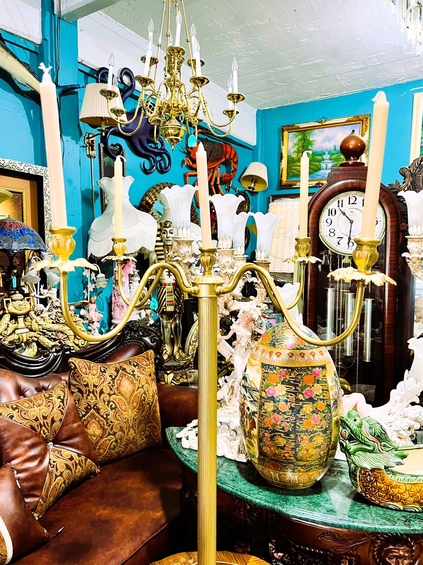 🕯️🔥¡Candelabros de Metal Dorado para 5 Velas! Elegancia y Estilo Exclusivo🔥🕯️
