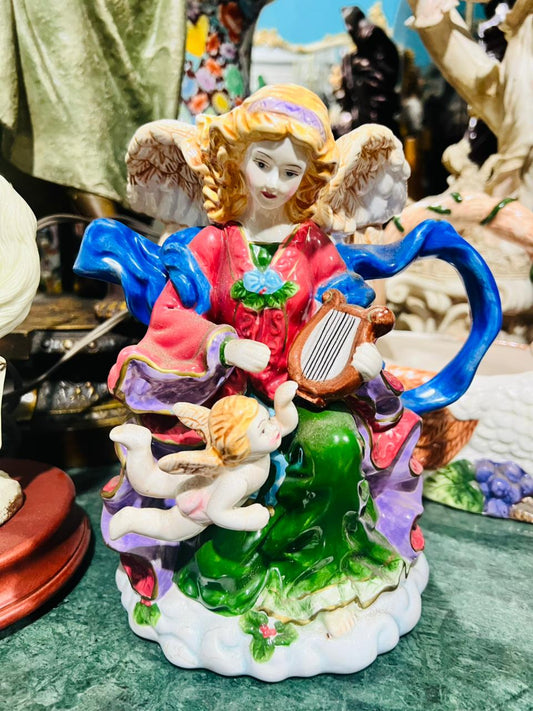 🎄 Jarra de Porcelana Fina con Figuras Angelicales – Vintage Navidad, 22 cm de Alto 🕊️