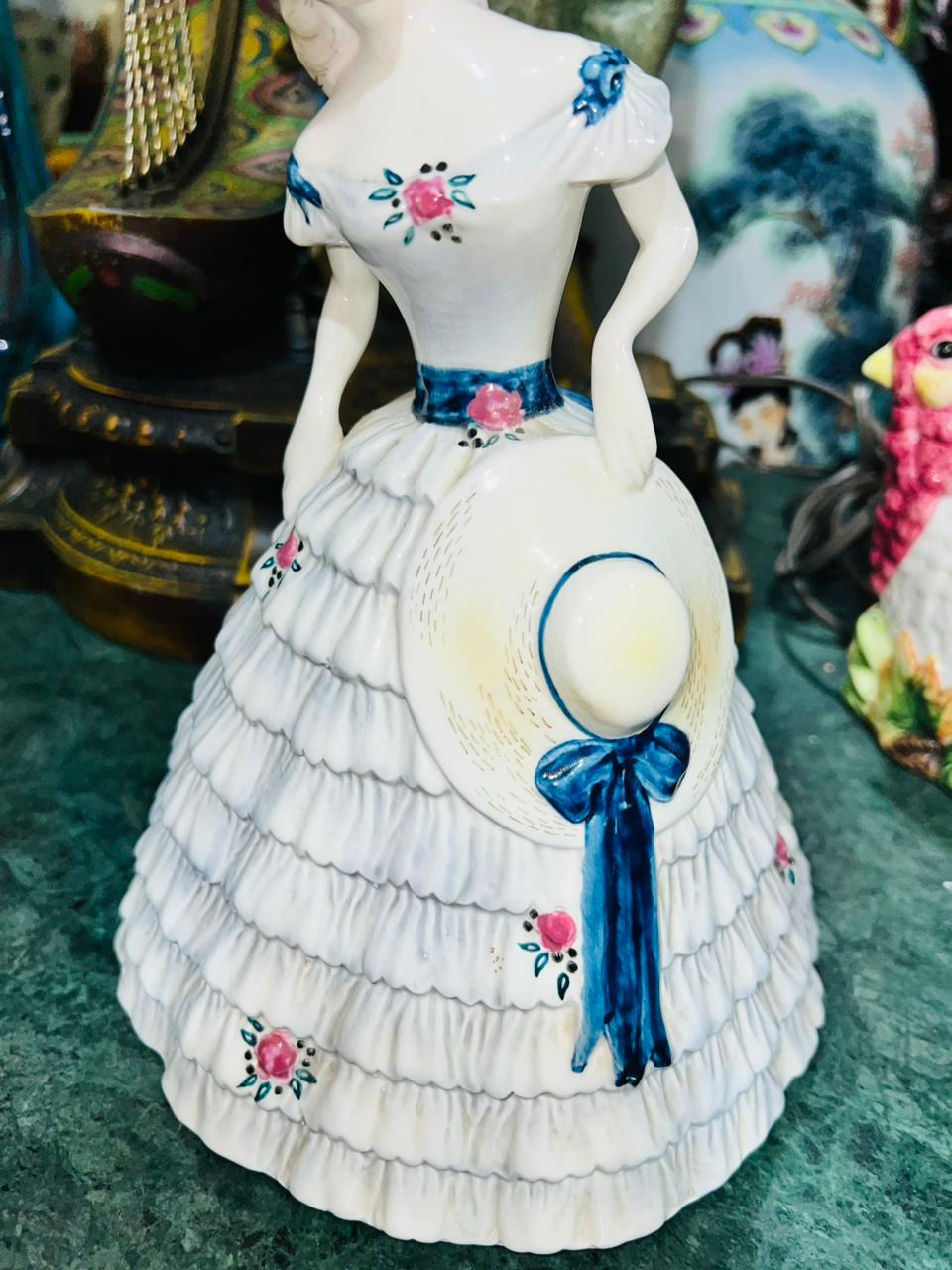 🌺🌸 Figura de Porcelana Fina – “Southern Belle” por Peggy Porcher para Goldscheider, 1950 🕊️🌺