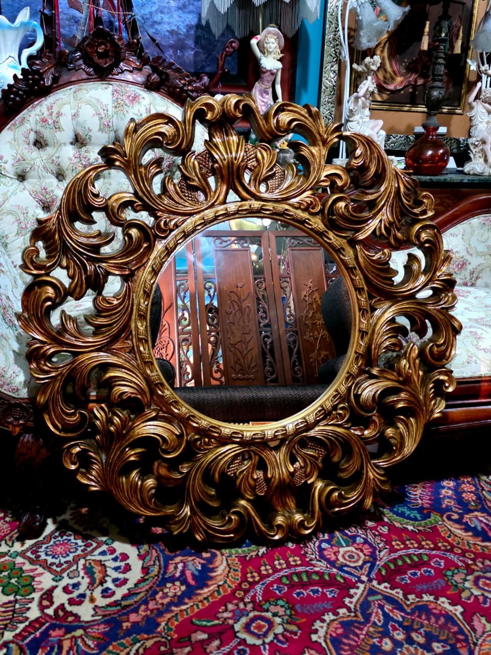 💫Round Circus Style Mirror — Golden Majesty in Resin and Polyurethane💫