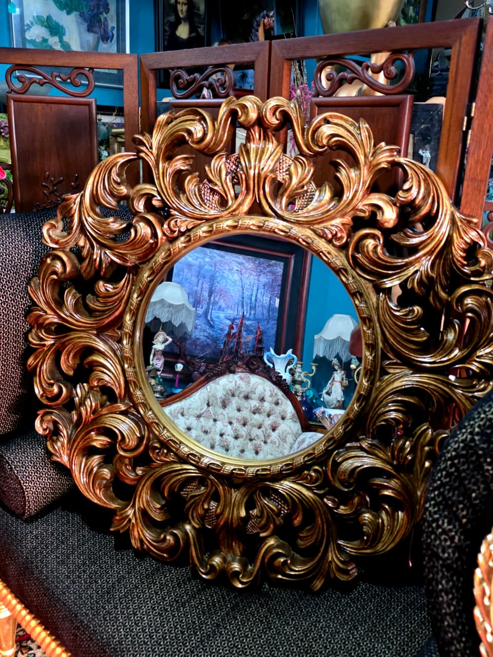 💫Round Circus Style Mirror — Golden Majesty in Resin and Polyurethane💫