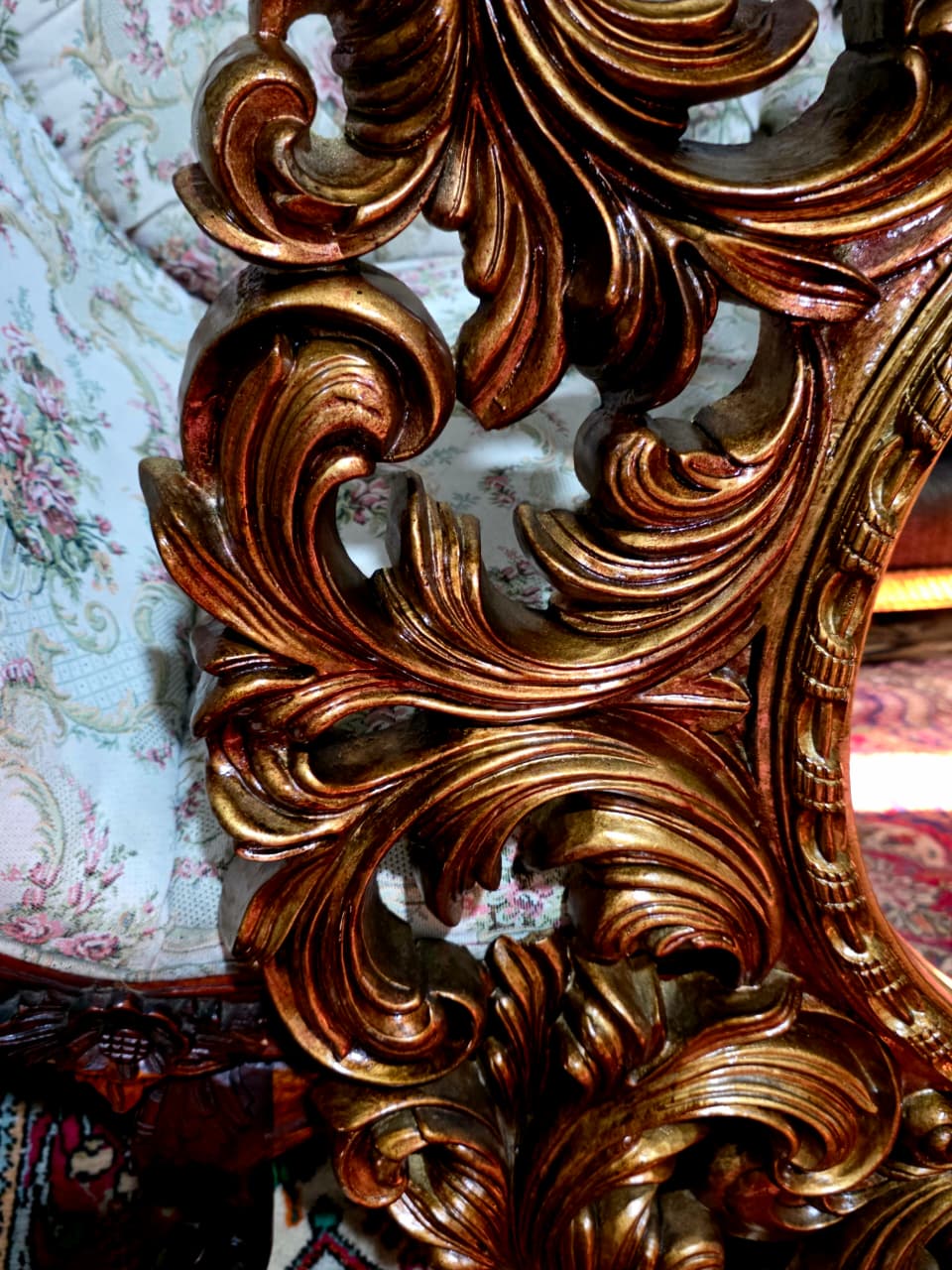 💫Round Circus Style Mirror — Golden Majesty in Resin and Polyurethane💫