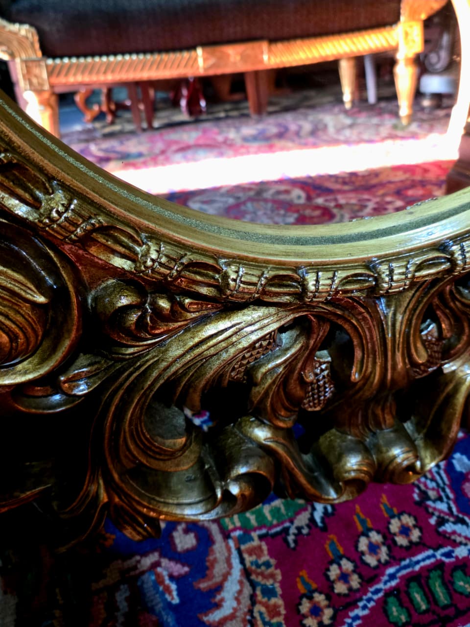 💫Round Circus Style Mirror — Golden Majesty in Resin and Polyurethane💫