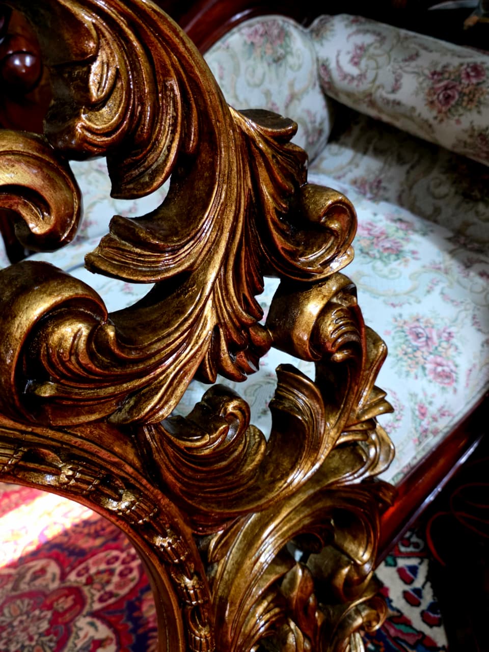 💫Round Circus Style Mirror — Golden Majesty in Resin and Polyurethane💫