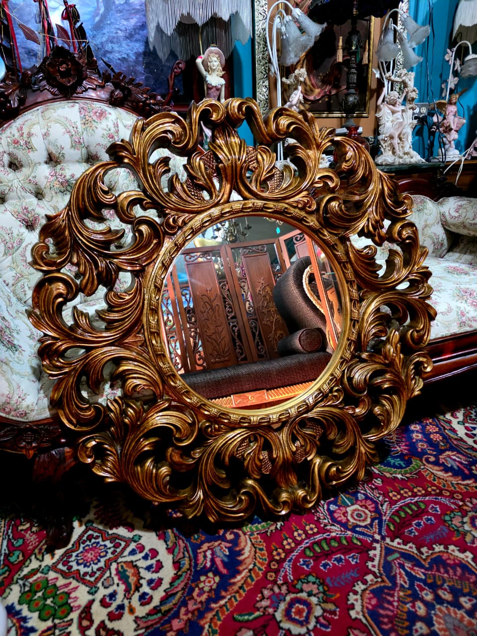 💫Round Circus Style Mirror — Golden Majesty in Resin and Polyurethane💫