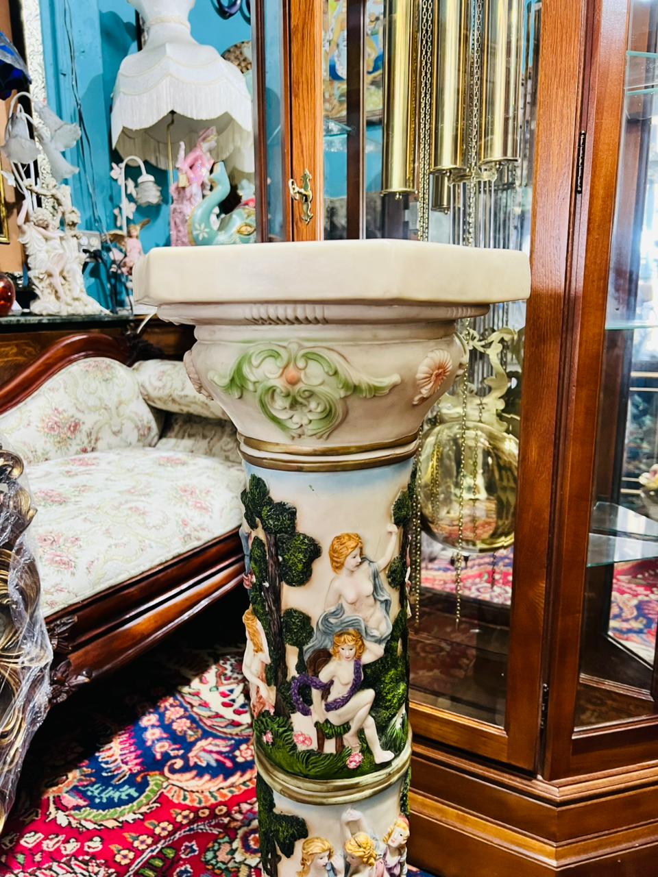 Decorative Pedestal in Classic Style with Figurative Scenes in Relief🏛️